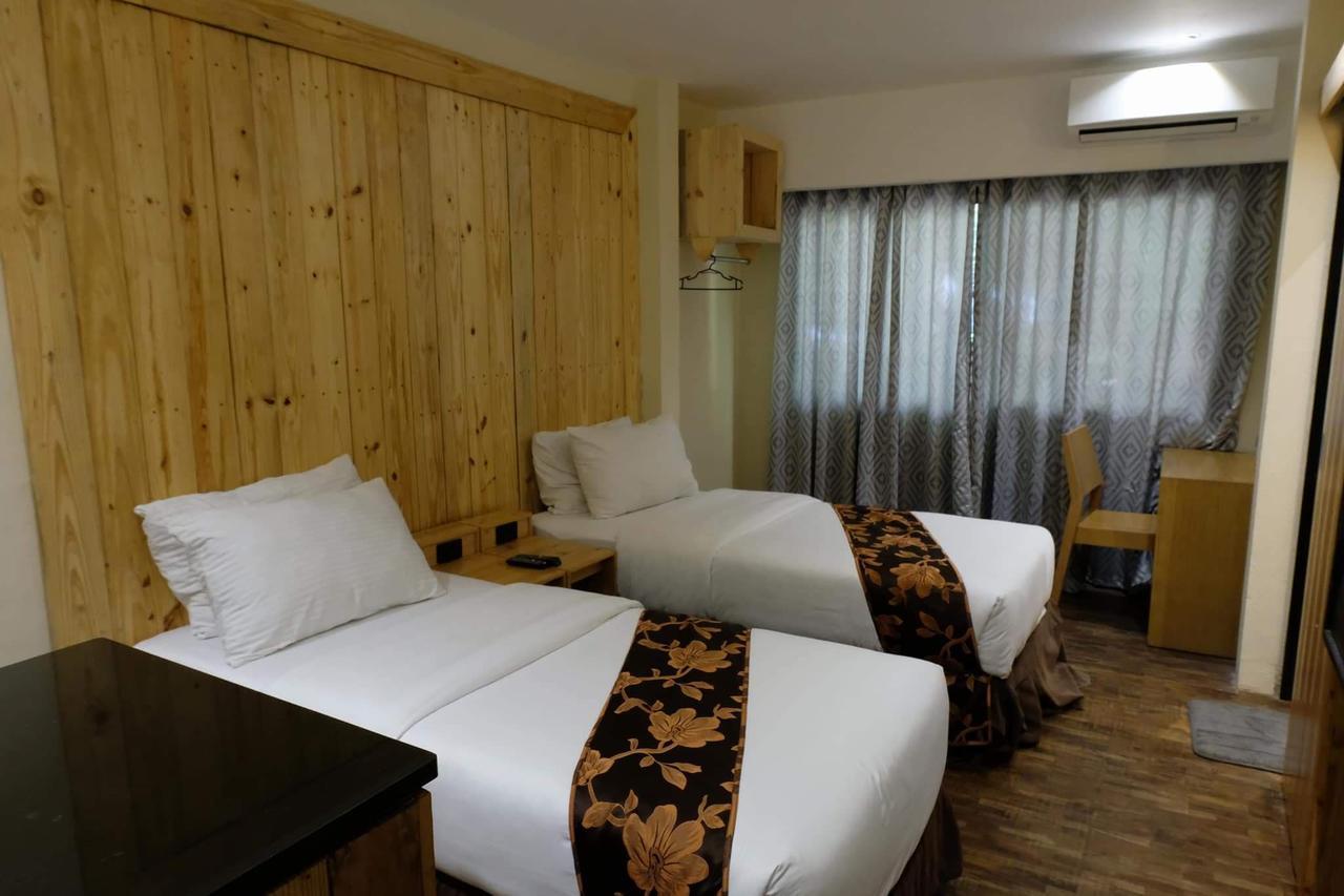 ฟีล ดีป ไดฟ์ รีสอร์ต Hotel มักตัน ภายนอก รูปภาพ